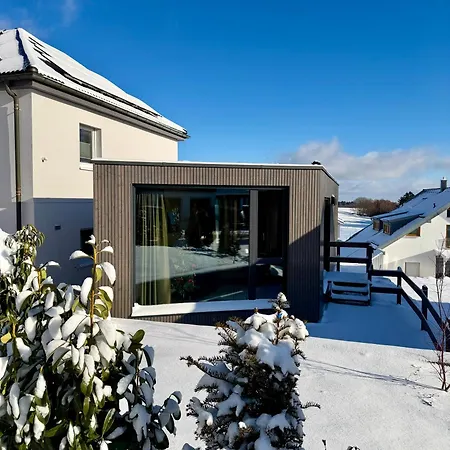 - Tiny House Hébergement de vacances *